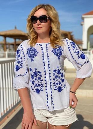 Жіноча біла блузка з синьою вишивкою (m,l,xl,2xl)