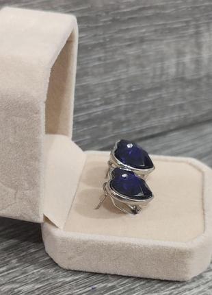 Подарок девушке - классические серьги гвоздики "сердечки фиолетовый аметист в серебре" в бархатном футляре3 фото