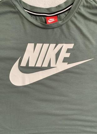 Вкорочена футболка nike2 фото