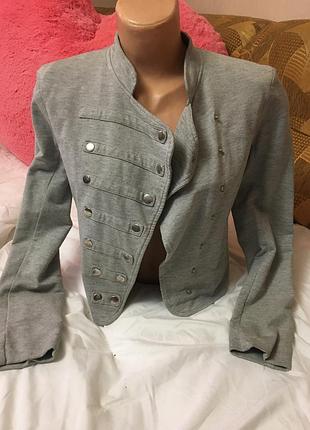 Пиджак серый обмен возможен