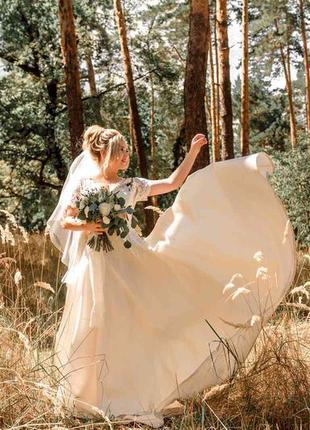 Идеальное свадебное платье со шлейфом4 фото