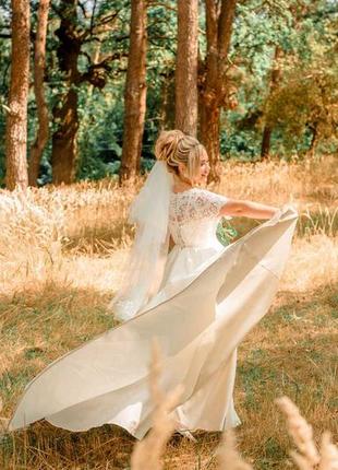 Идеальное свадебное платье со шлейфом7 фото