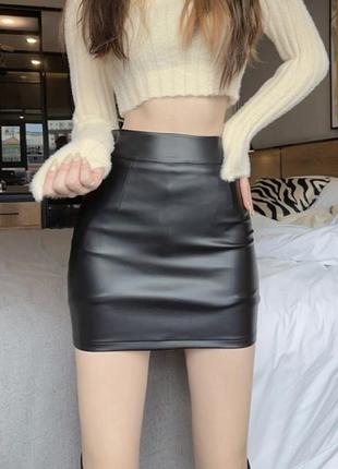Черная мини юбка кожаная юбка юбка под кожу юбка под кожу кожу кожу1 фото