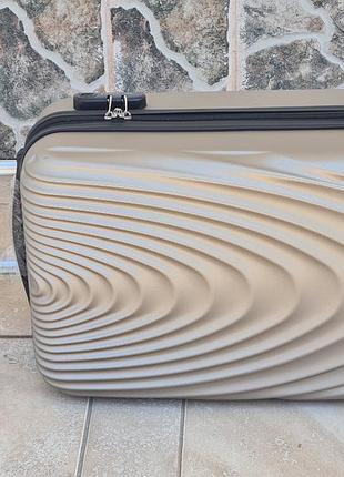 Чемодан производитель польши качественная модель wings5 фото