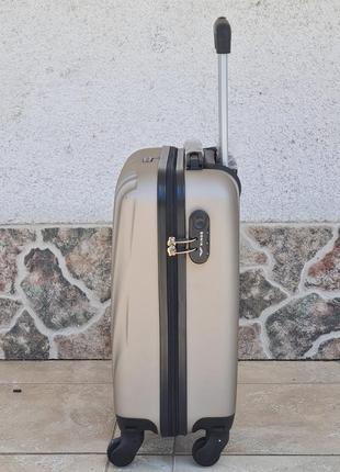Чемодан производитель польши качественная модель wings7 фото