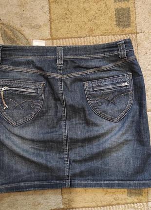 Котоновая, джинсовая юбка от бренда yessica c&a2 фото