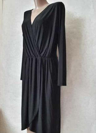 Фирменное boohoo платье миди на запах в чёрном цвете со струящейся ткани, размер 3хл4 фото