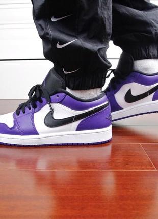 Кроссівки nike air jordan 1 low court purple white джордан фіолетові оригінал4 фото