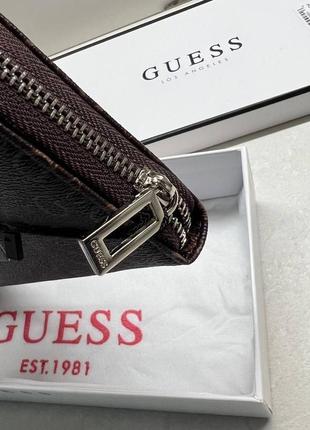 Женский кошелек guess клатч на молнии коричневый3 фото