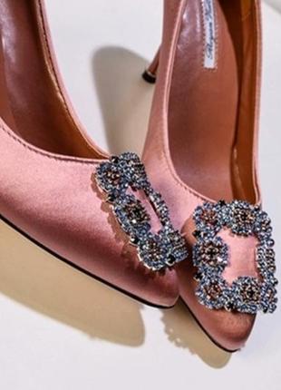 Вечерние туфли розового цвета с стиле manolo blahnik2 фото