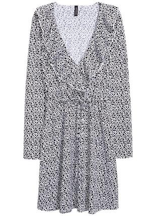 Платье h&m модной расцветки