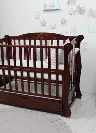 Кровать детская baby comfort лд10 орех с ящиком и резьбой1 фото