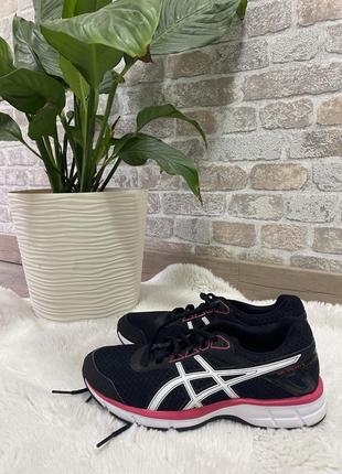 Кроссовки asics