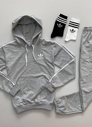 Костюм adidas: худи-брюки 2пары носки в подарок😎