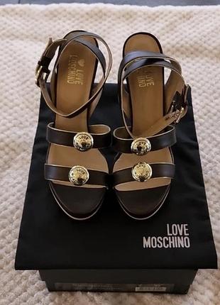 Боссоножки love moschino оригинал! кожа !