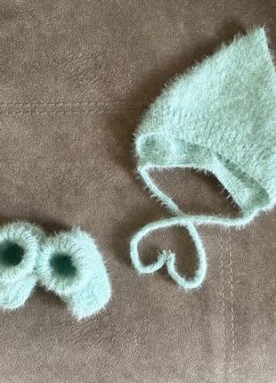 Набір шапочка та носочки ручної роботи