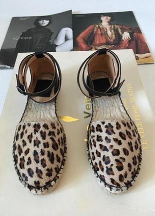 Босоніжки  шкіра +хутрo поні p36