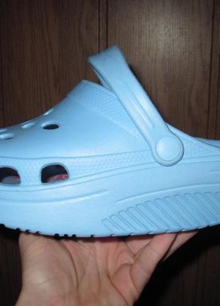 Sketchers crocs outlet