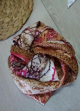 Стильный шарф платок палантин с растительным принтом