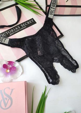 Кружевные бразильские трусики с блестящим ремешком без промежности