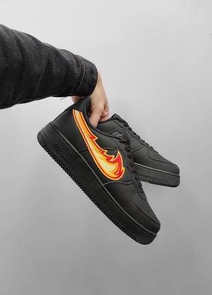 Демисезонное чёрное кроссовки nike air force 1 low swoosh pack черные мужские кроссовки nike air force черные кроссовки найк форс6 фото