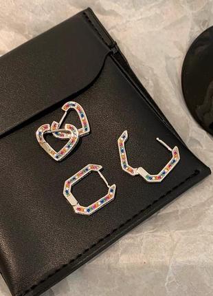 Сережки в стилі chanel