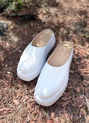 Стильные белые женские бабушки из натуральной кожи/кожаные белые бабушки/женская обувь на лето3 фото