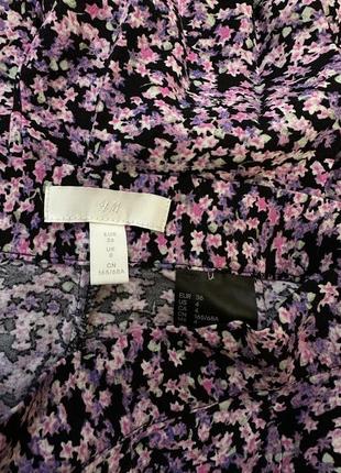 Юбка фиолетовая из вискозы в цветочный принт5 фото