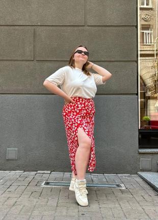 Юбка летняя с разрезом в цветочный принт