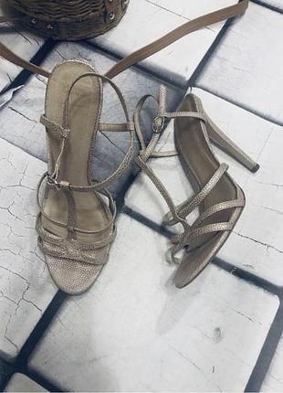 Босоніжки  asos