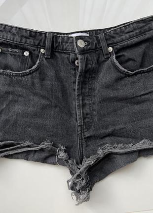 Zara крутые джинсовые шорты в новом состоянии
