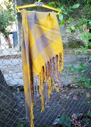 Теплый шарф - платок с бахрамой (идет в подарок к пальто или шазюбели)3 фото