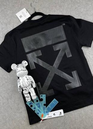 Мужская чёрная футболка off white с принтом на спине чорна чоловіча футболка з принтом на спині