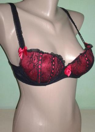 Червоний бюст в мереживі 75 а