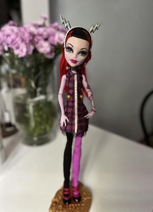 Monster high оперета з серії чумова злиття