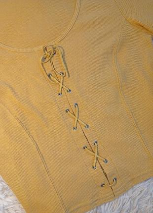 Шнуровка кроп топ футболка майка блуза в рубчик со шнуровкой от new look в баварском стиле3 фото