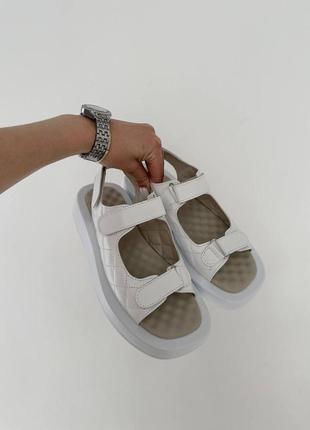 Стильные белые женские босоножки/сандали на липучках кожаные/кожа - женская обувь на лето3 фото