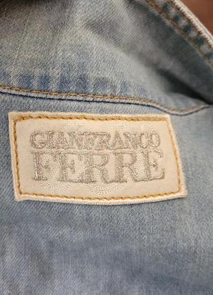 Женская джинсовая жилетка gianfranco ferre оригинал4 фото