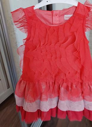 Святкова сукня для дівчинки .