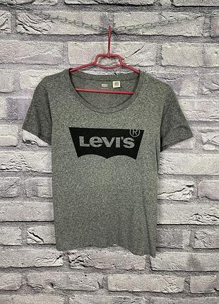 Жіноча женская футболка levi’s nike big logo swoosh ellesse
