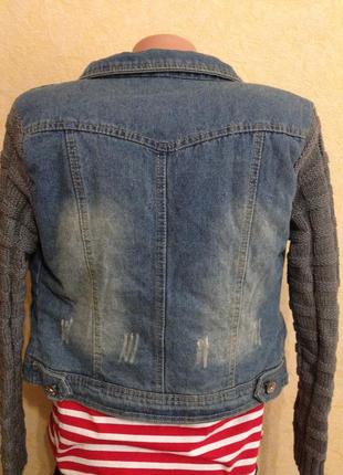 Джинсовая куртка с вязанными рукавами-размер 8-10 от- jeans fashion2 фото
