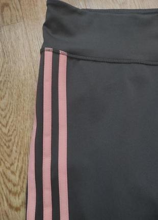 Спортивні короткі лосіни капрі з трьома бічними смугами adidas climate оригінал6 фото