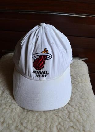 Adidas miami heat бейсболка кепка оригинал