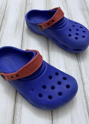 Crocs