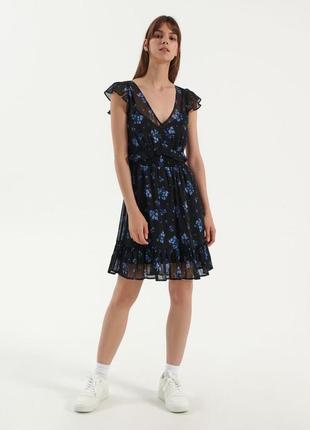 Сукня з квітковим принтом