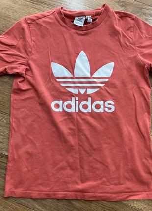 Футболка adidas