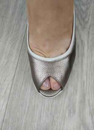 Туфли с открытым носком р.385 фото