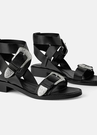 Нові босоніжки zara