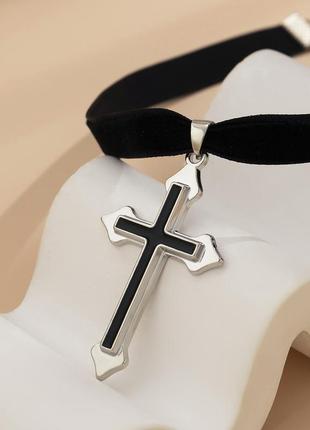 Чокер женский на шею, элегантный бархатный, с крестом "secret" (черный)2 фото