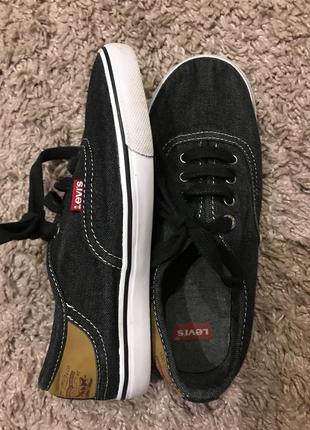 Оригінальні кеди levis